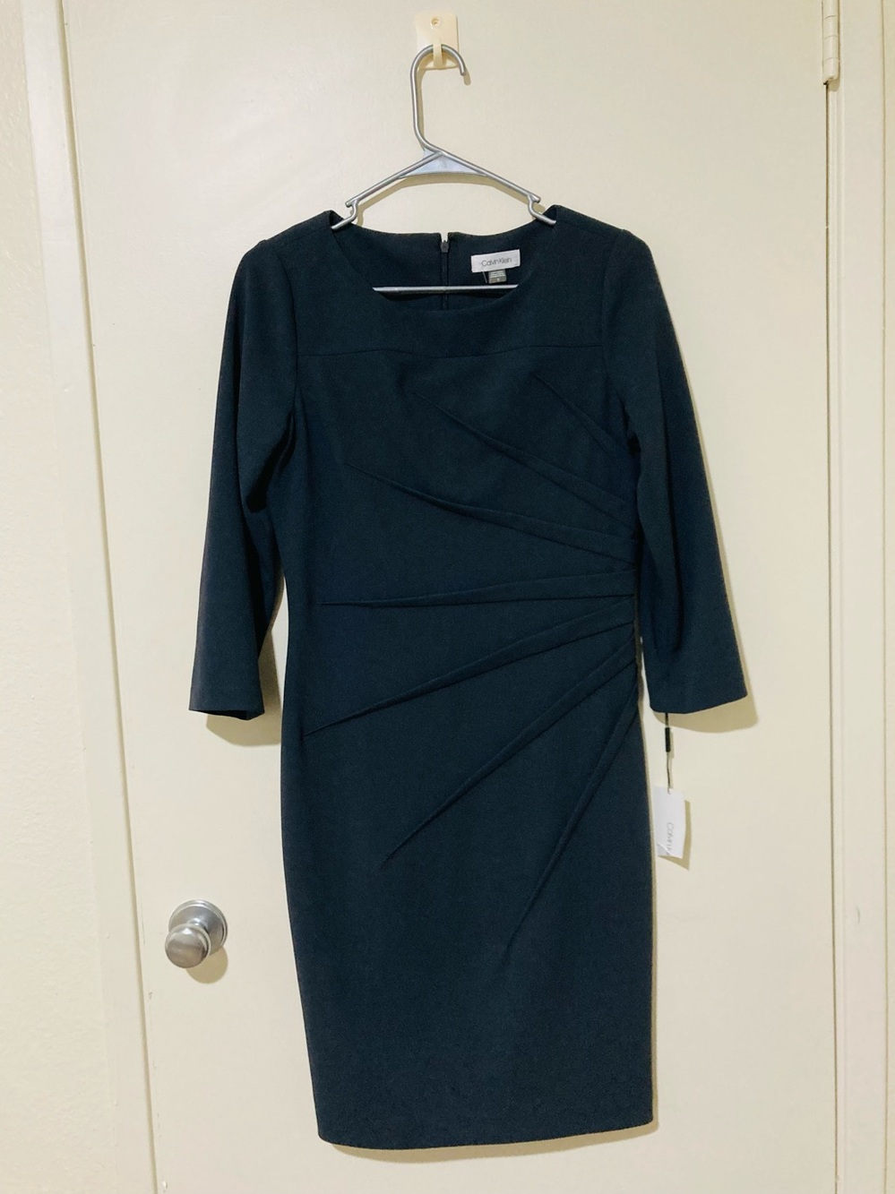 NWT Calvin Klein SIZE 8 Navy Sheath Dress with Draped Detail